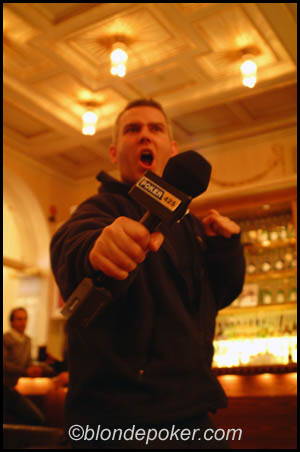 who says karaoke is dead??