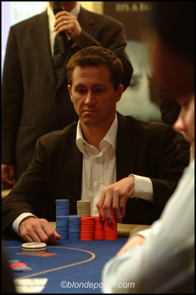 Ken Playing